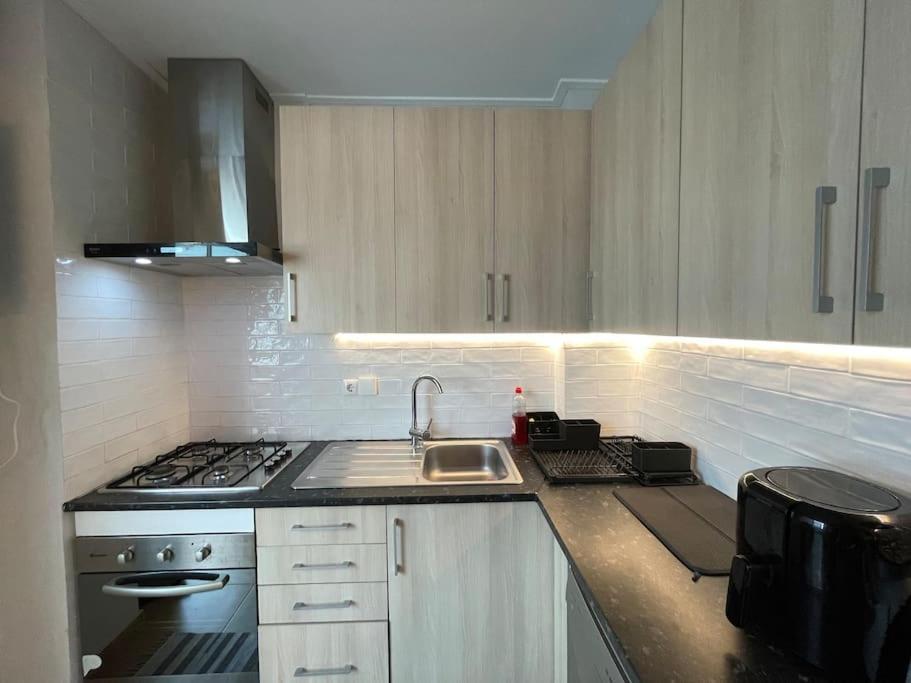 Quarto De Casal Close To Lisbon Flat Equipado アルマダ エクステリア 写真
