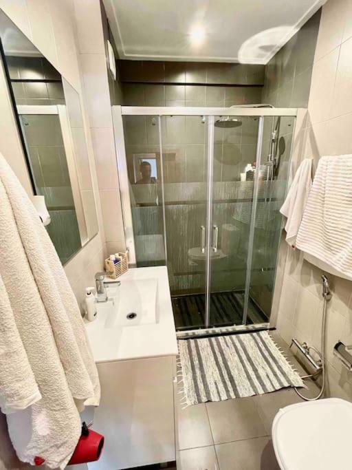Quarto De Casal Close To Lisbon Flat Equipado アルマダ エクステリア 写真